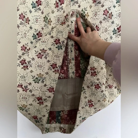 Vintage Floral Tapestry Skirt 24” - Picture 8 of 9